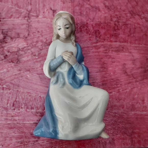 Casades Porcelain Nativity 3 pc Set - Made in Spain - Picture 11 of 16